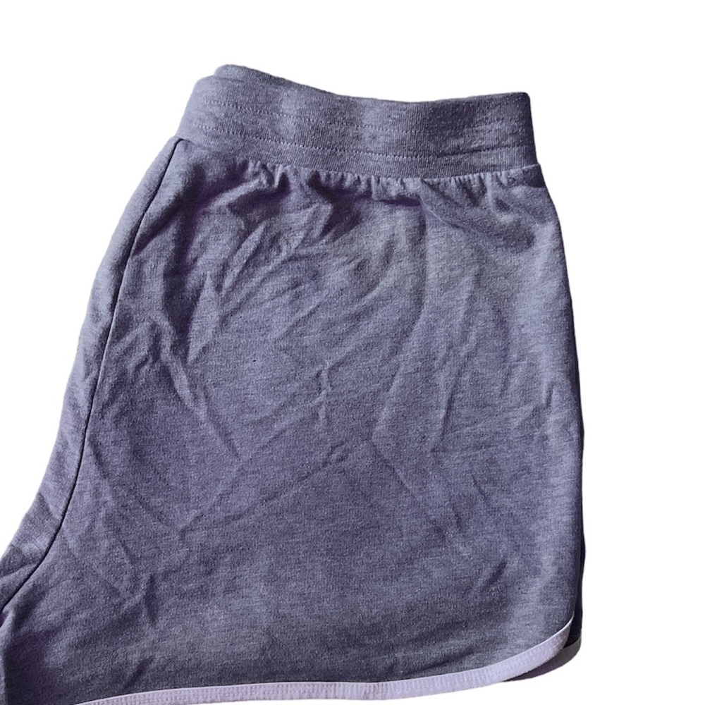 Size large shorts, No boundaries is the brand! They are a light grey!